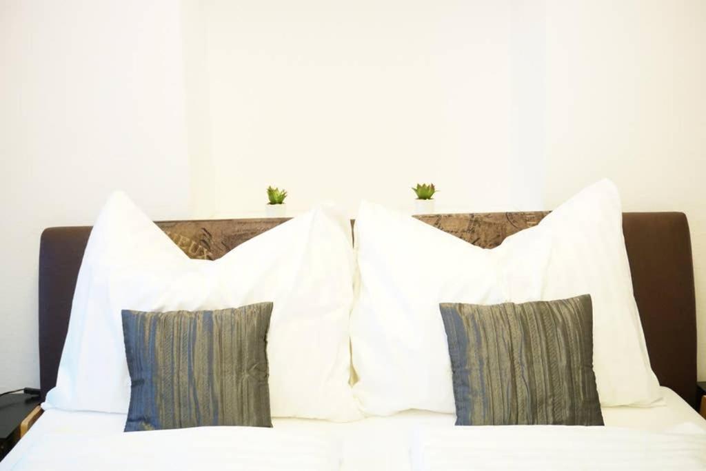 Urban City Apartment - Contactless Check-In เวียนนา ภายนอก รูปภาพ
